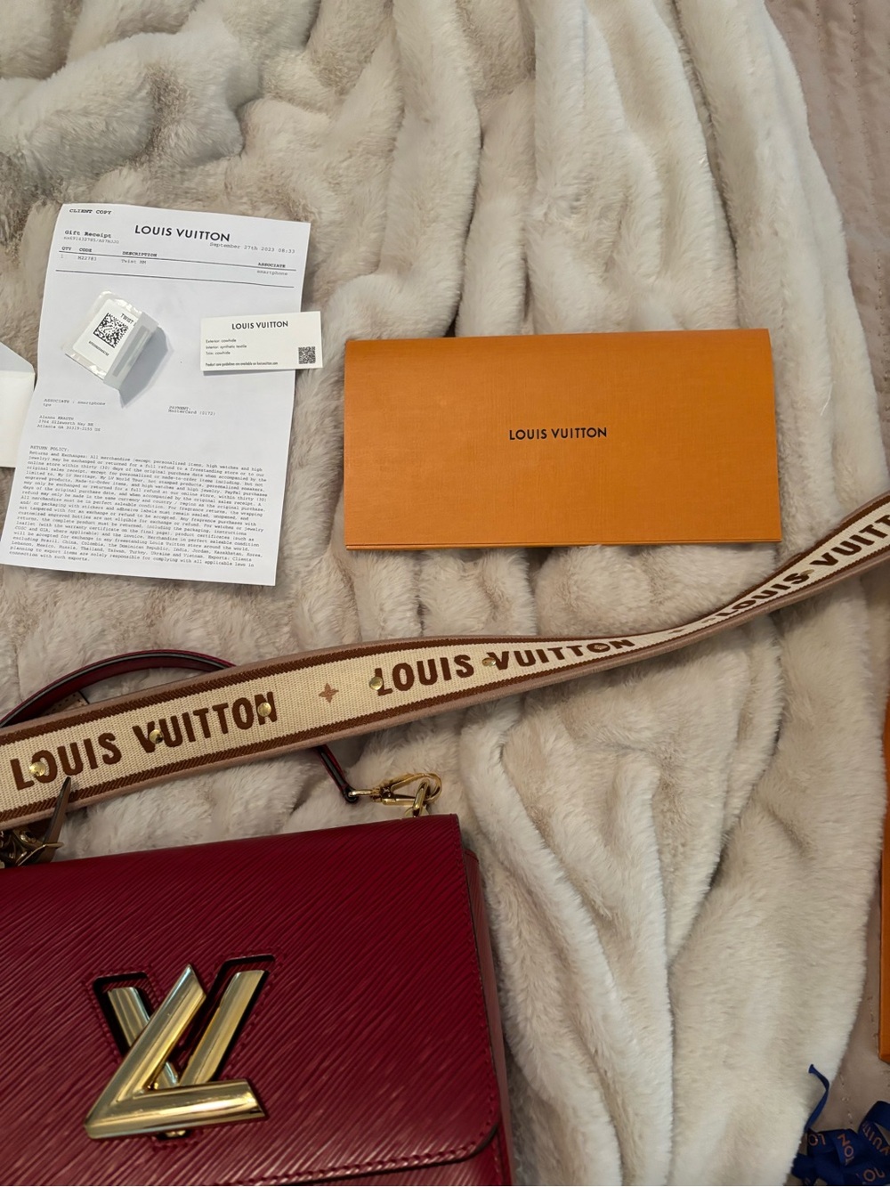 Louis Vuitton Red Epi Leather Twist Crossbody MM - Picture 2 of 14